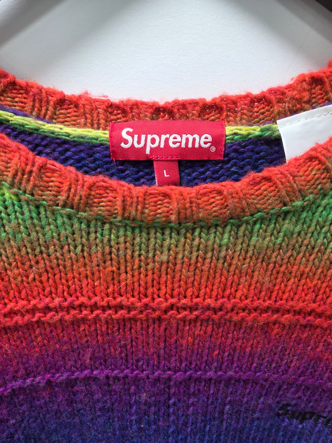 22FW 시즌 슈프림 그라디언트 스트라이프 스웨터 L 상품이미지3