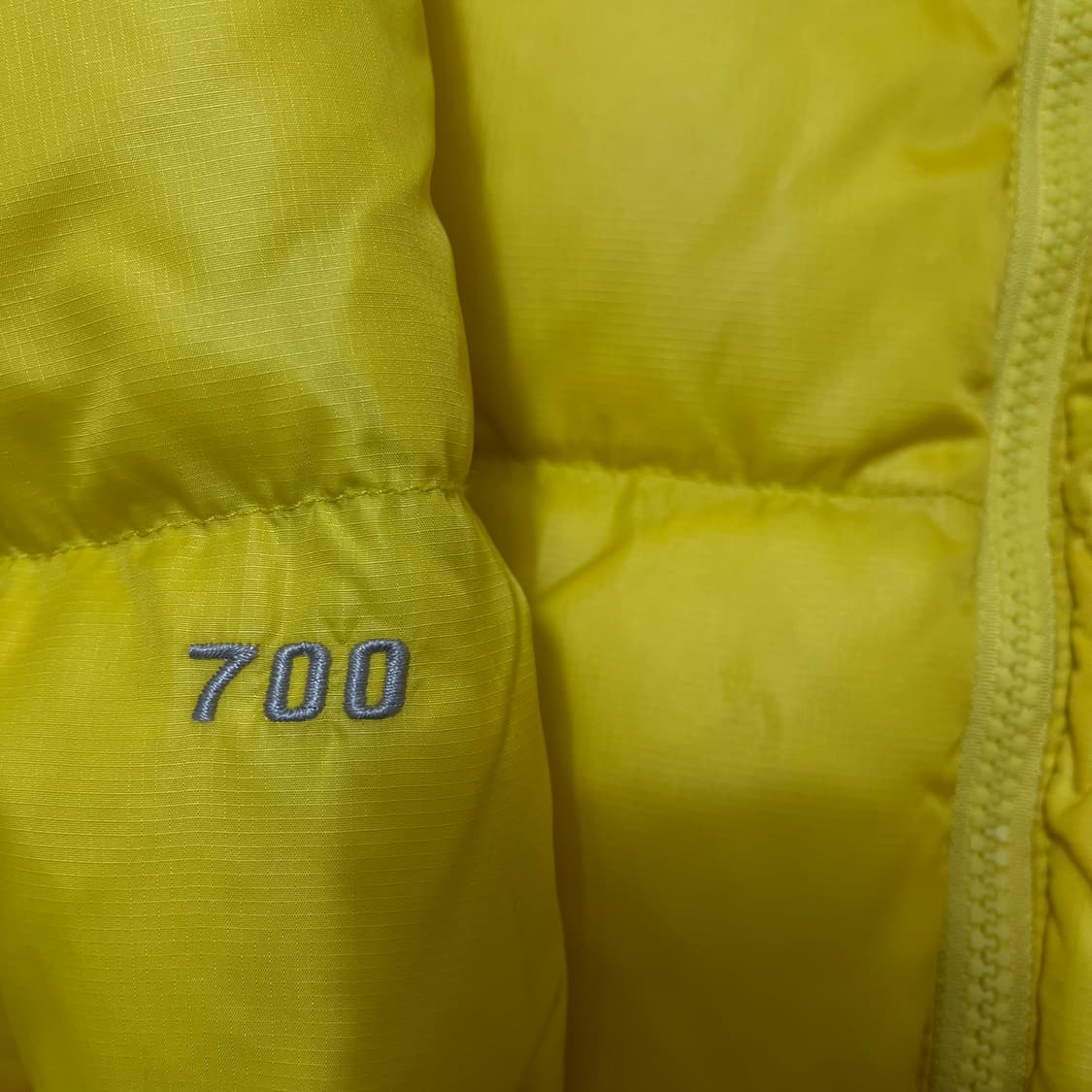 노스페이스 구스다운 700 옐로우 눕시 패딩 M(95) 상품이미지5