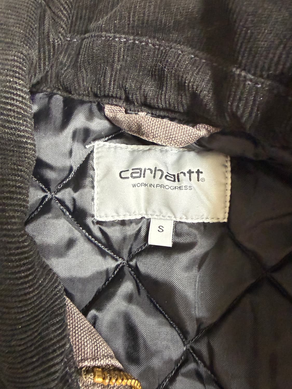 칼하트 WIP OG 디트로이트 자켓 토바코 블랙 상품이미지3