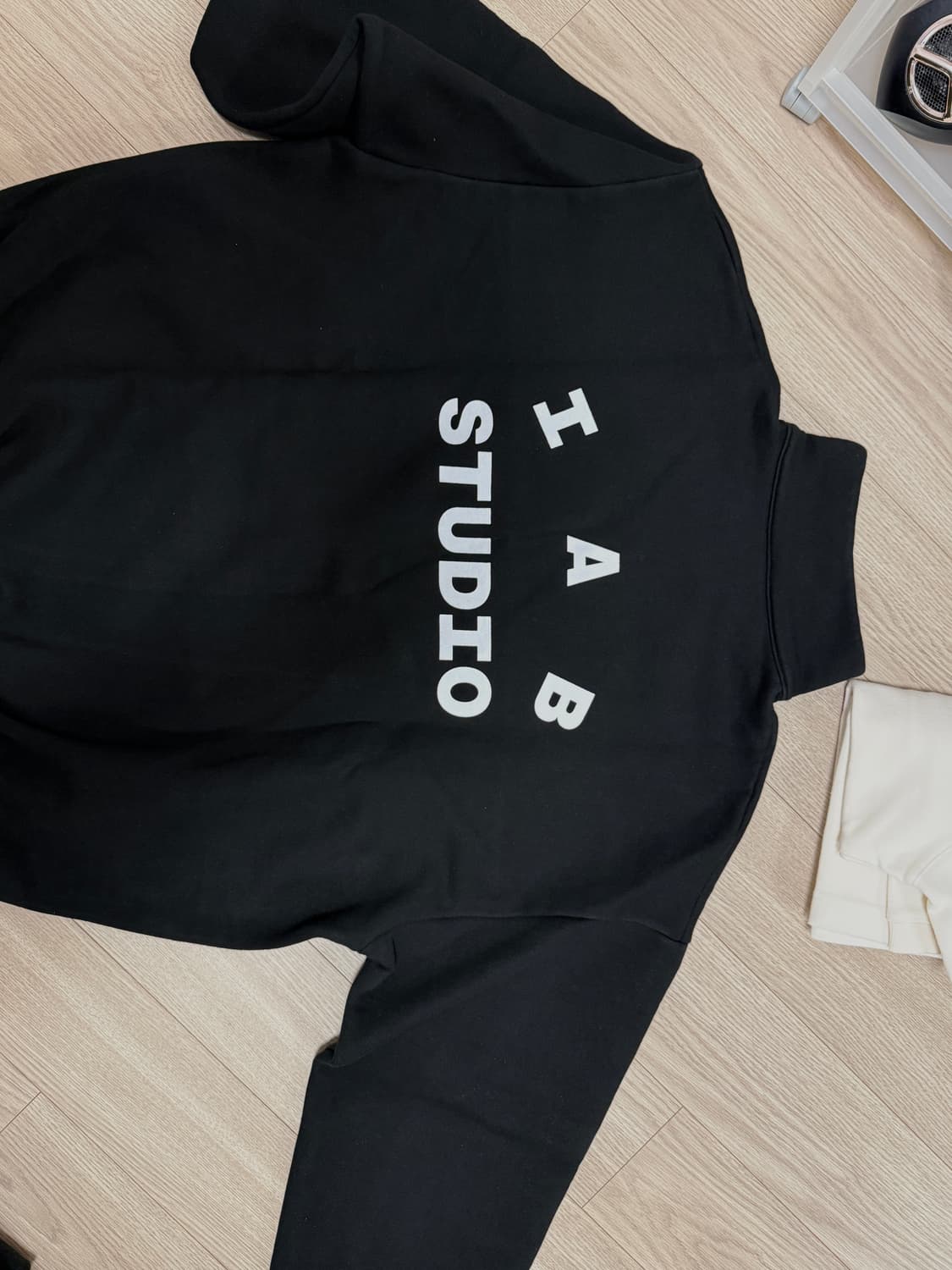 [L] IAB Studio 하프집업 블랙 상품이미지3