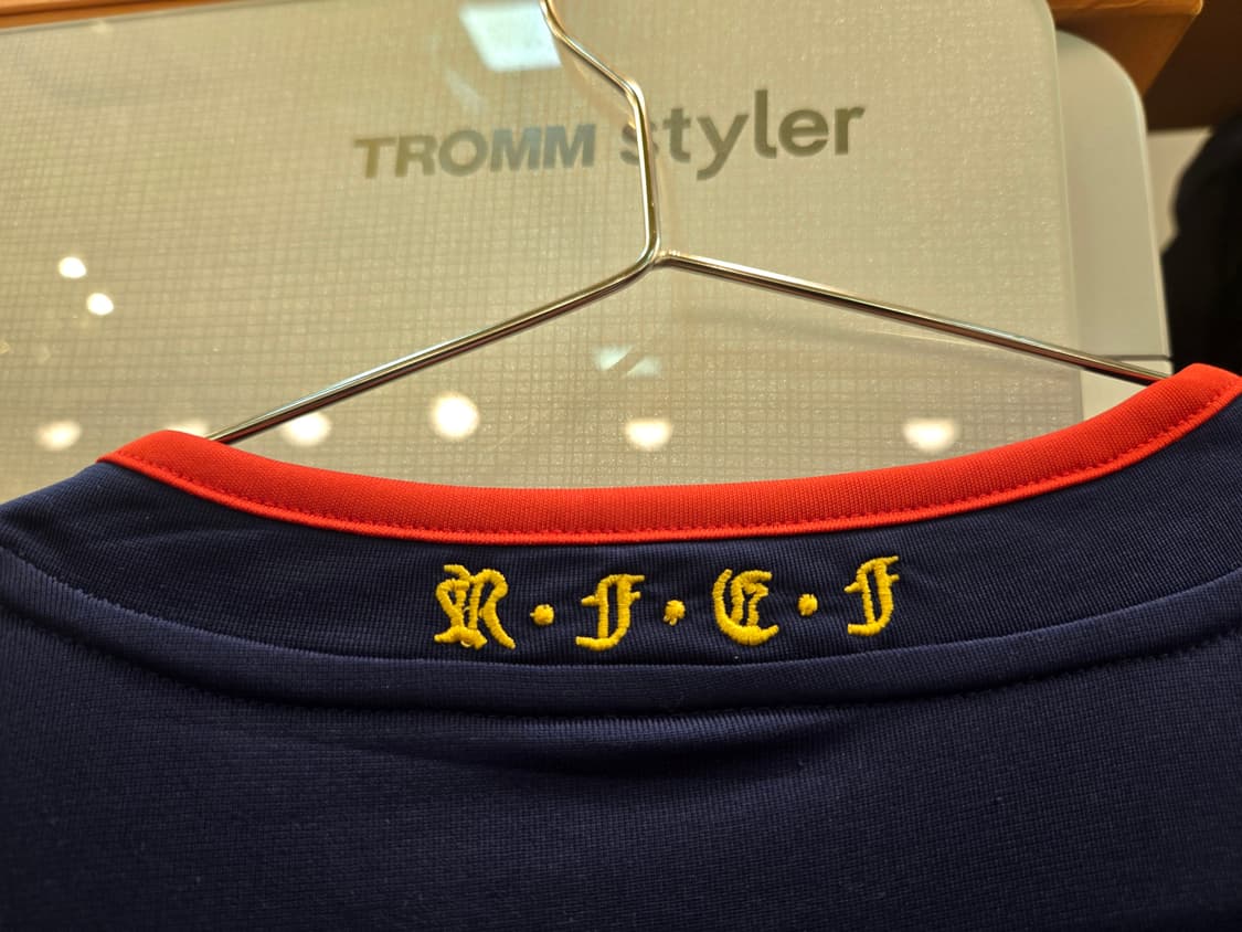 [쿨거환영]2010 월드컵 우승국 스페인 결승전 어웨이유니폼 상품이미지6