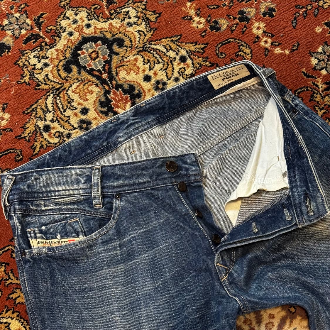 디젤 아카이브 워싱 데님 팬츠 중청 (30-31) 상품이미지6