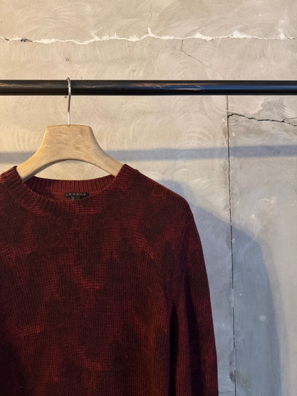 띠어리 크루넥 니트 슬림100 상품이미지4