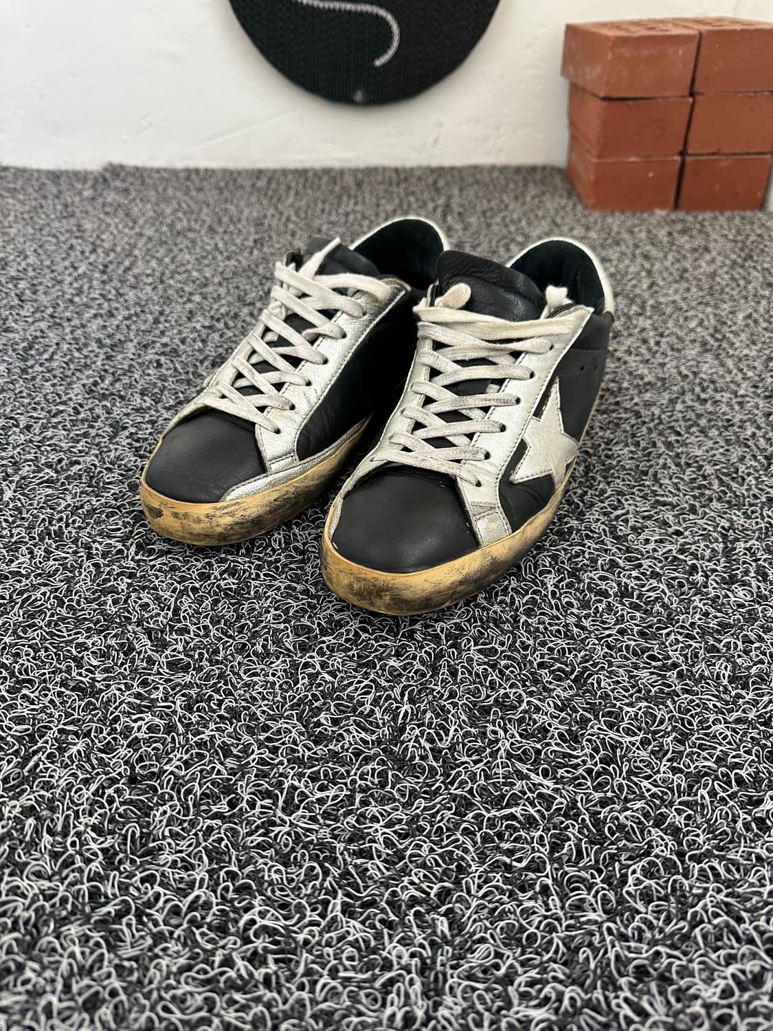 골든구스 슈퍼스타 블랙 실버 40사이즈(260mm) 상품이미지3