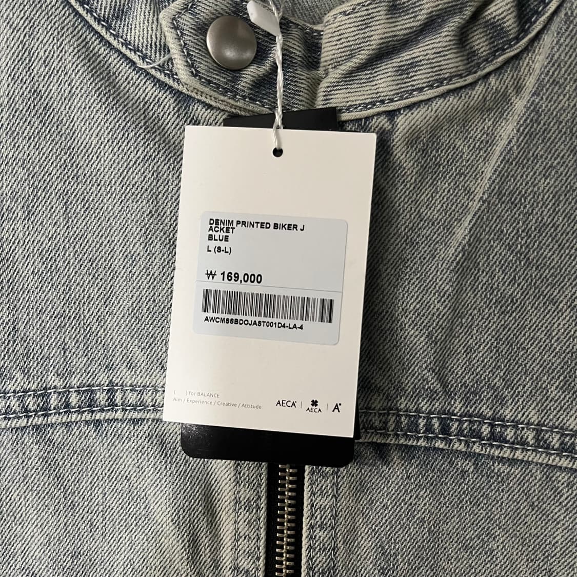 새상품(L)에이카화이트 데님 프린팅 바이커 자켓 라이트블루 상품이미지2