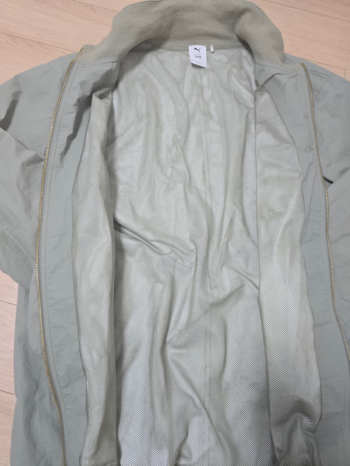 푸마 X 한코펜하겐 콜라보 바람막이 상품이미지4