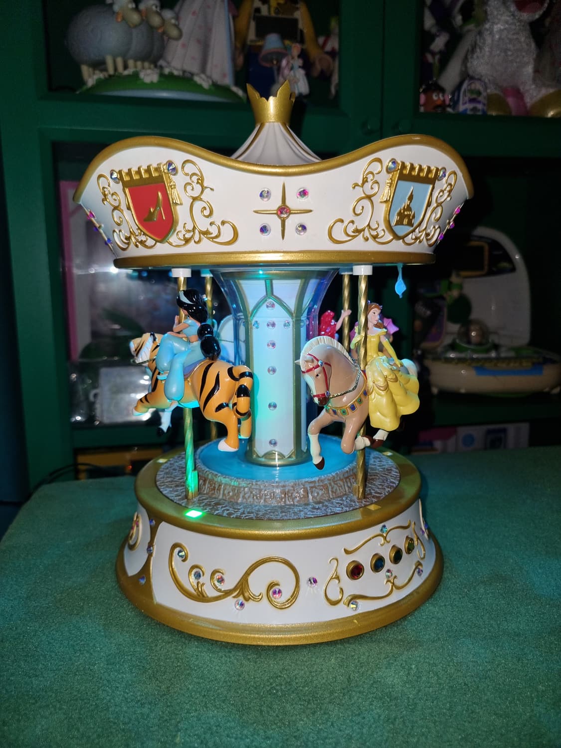 홀마크 디즈니 프린세스 회전목마 오르골 상품이미지3