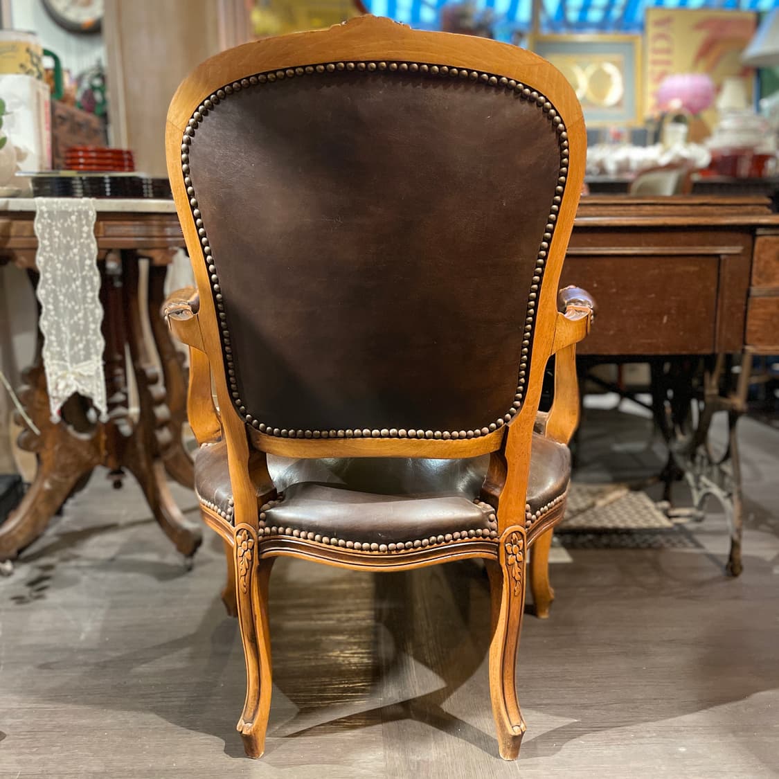 빈티지 가죽 암체어 상품이미지4