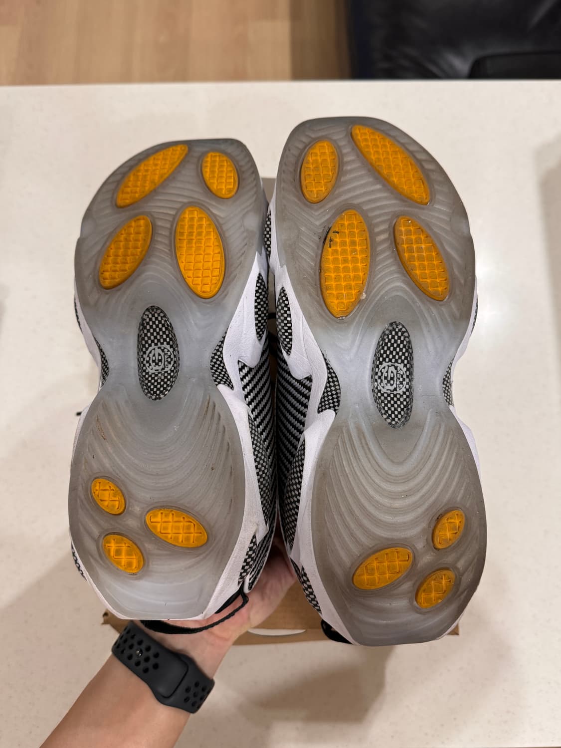 나이키 x 드레이크 녹타 글라이드 블랙 화이트 클리어 상품이미지8