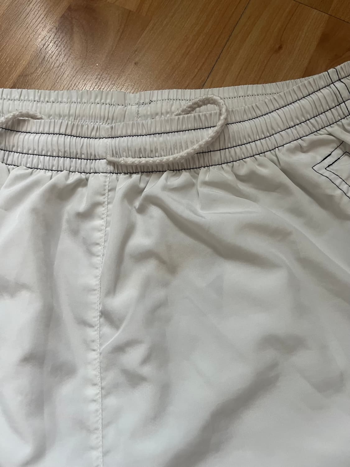 ellesse 하프기장 화이트 반바지 상품이미지4