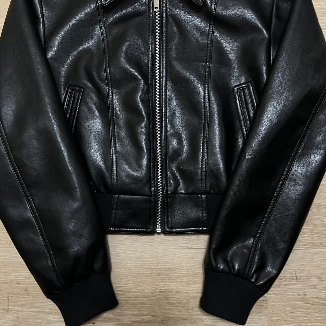 에잇세컨즈 여성 레더 크롭 라이더 가죽자켓 [블랙] XS/85 상품이미지3