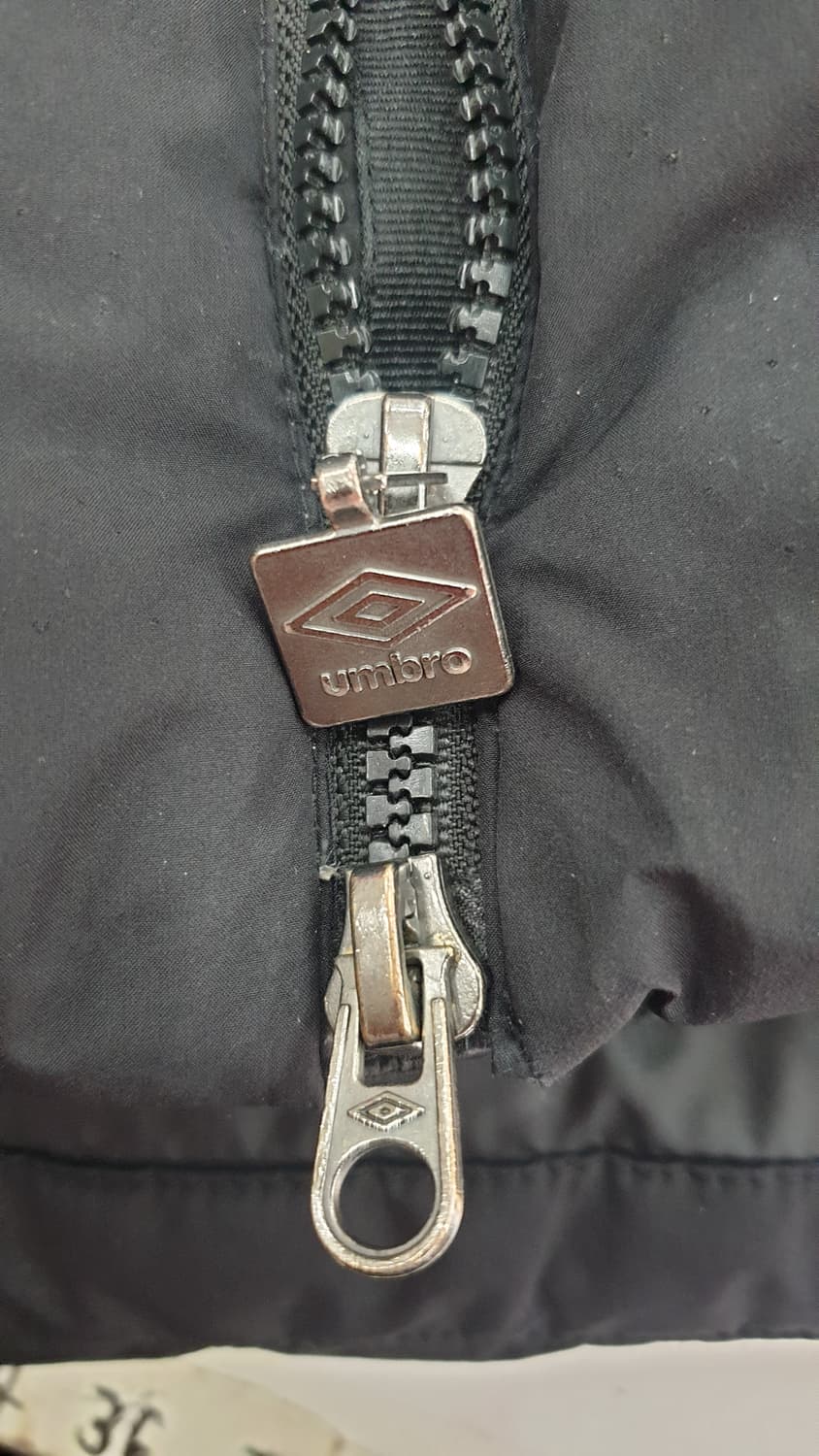 엄브로 블랙 숏패딩 90 사이즈 상품이미지8