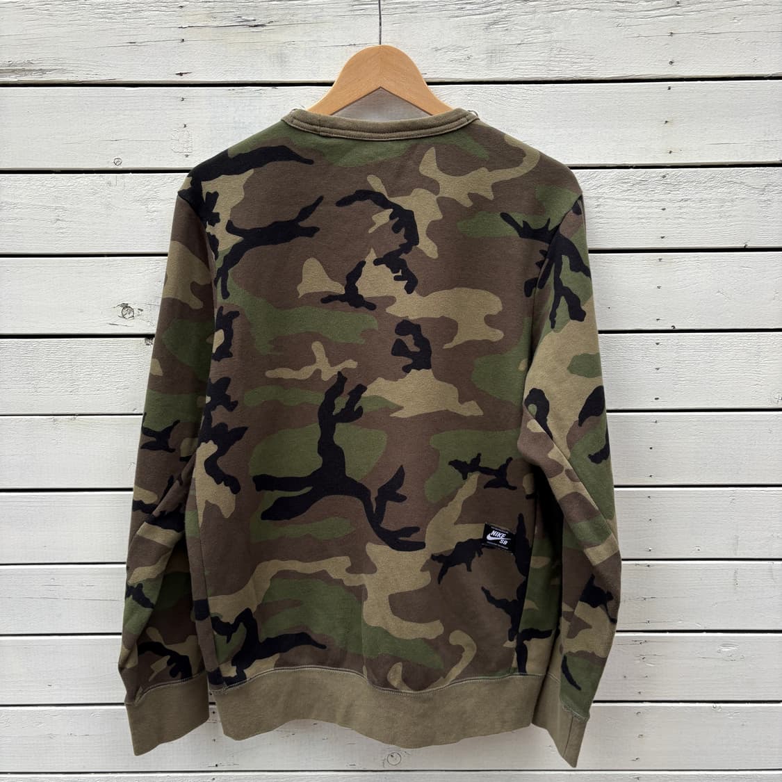 Nike SB 나이키 카모 맨투맨 상품이미지2