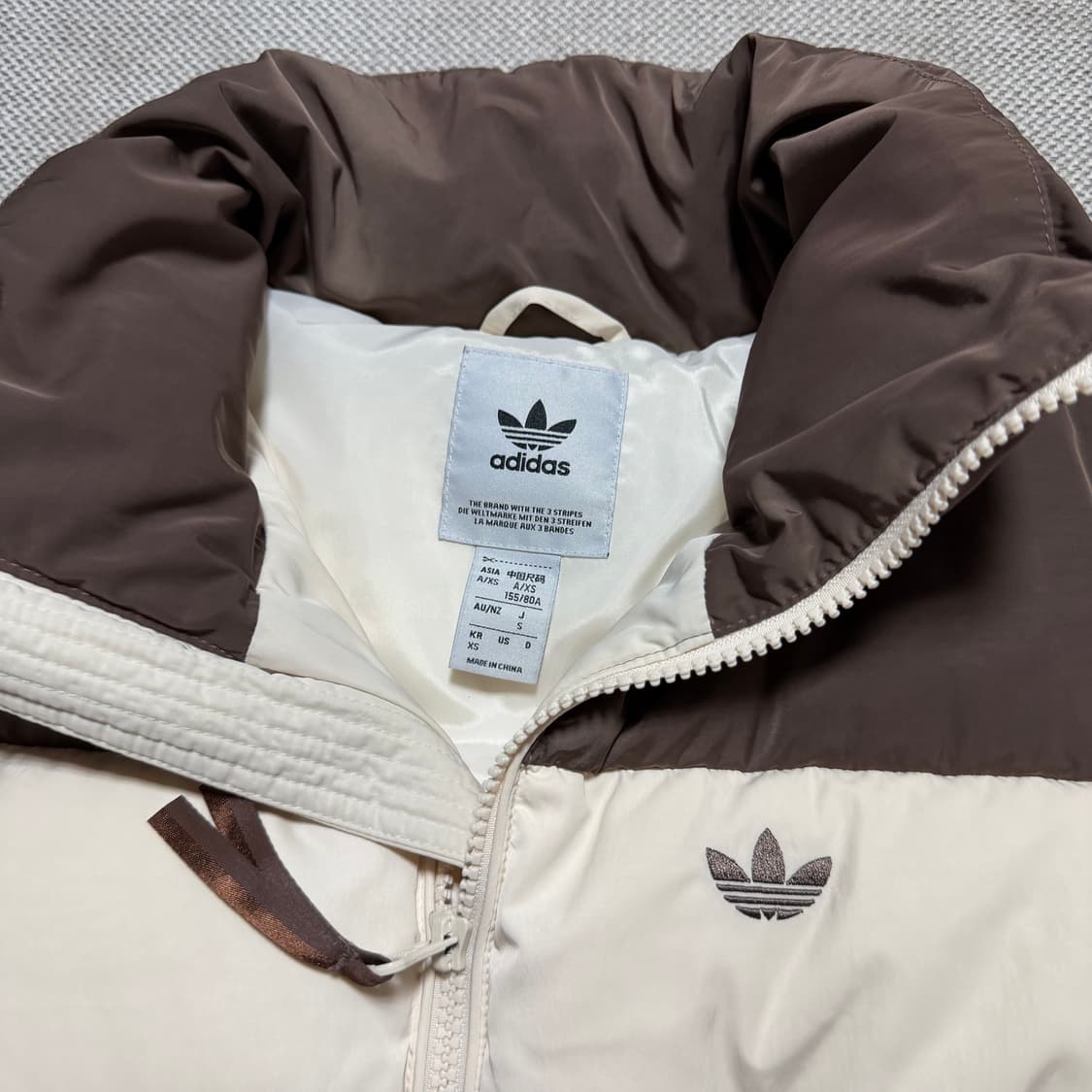 아디다스 오리지널 로고 숏패딩 자켓 상품이미지3