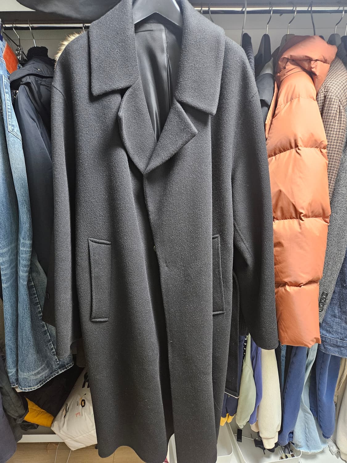 솔리드옴므 로브코트 판매합니다. 상품이미지1