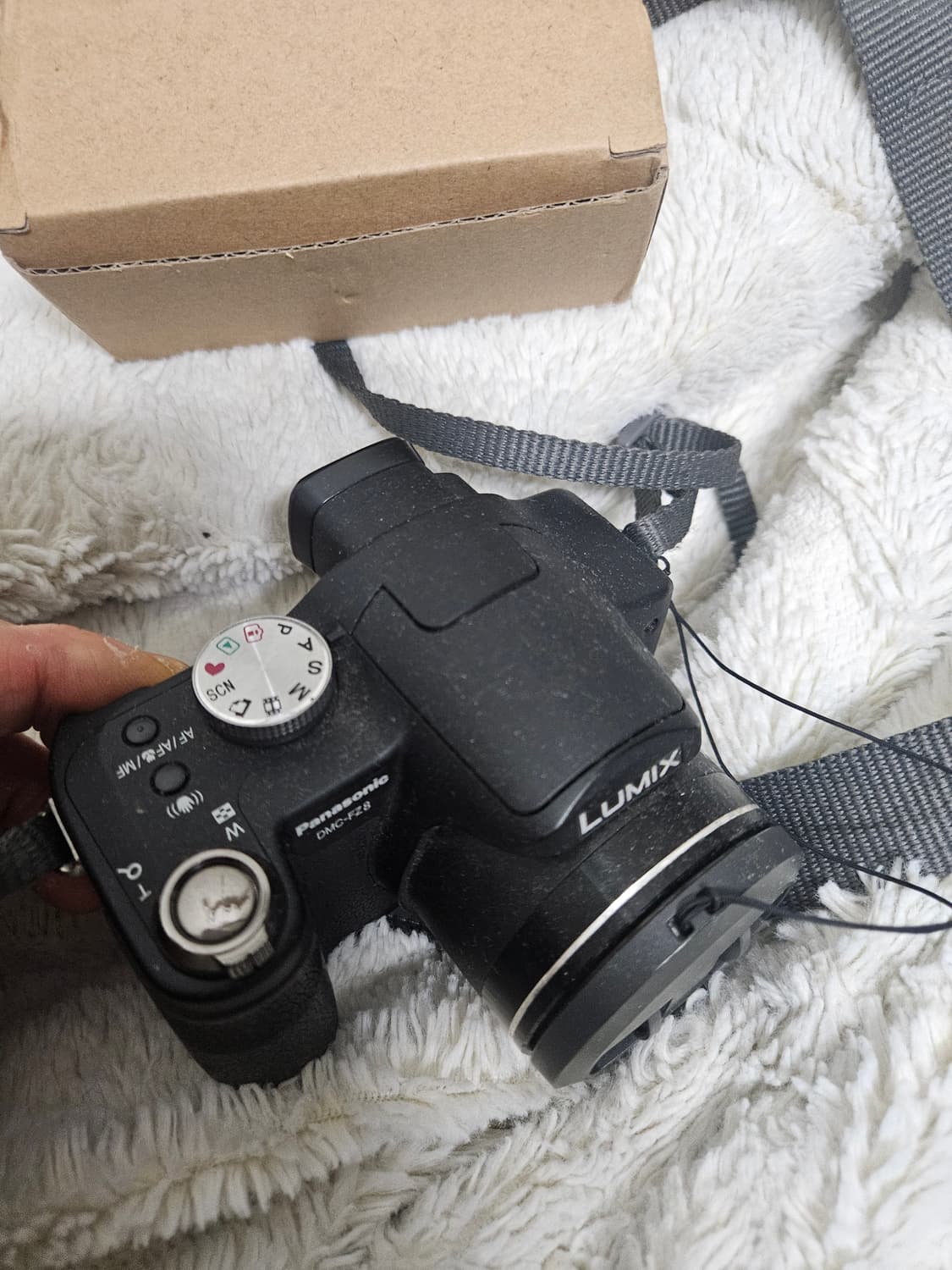파나소닉 루믹스 DMC-FZ8 디지털카메라 상품이미지2