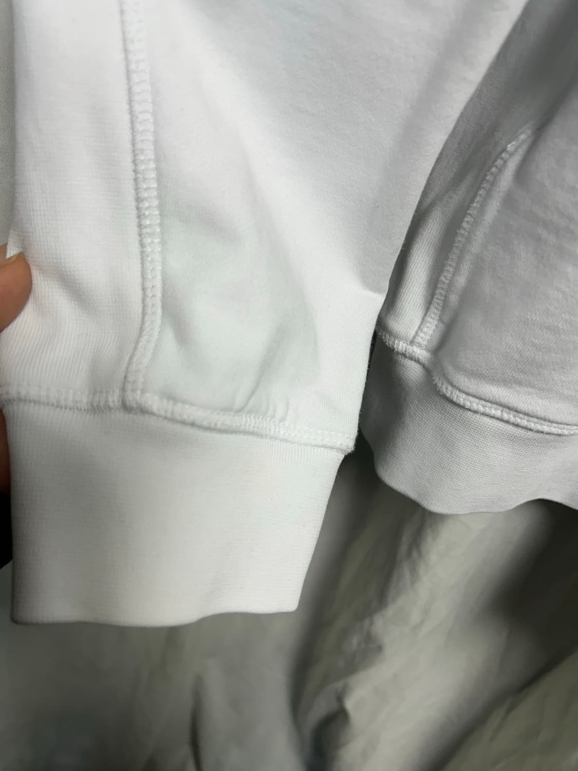 LOVE MOSCHINO 흰색 맨투맨 XXL 상품이미지4