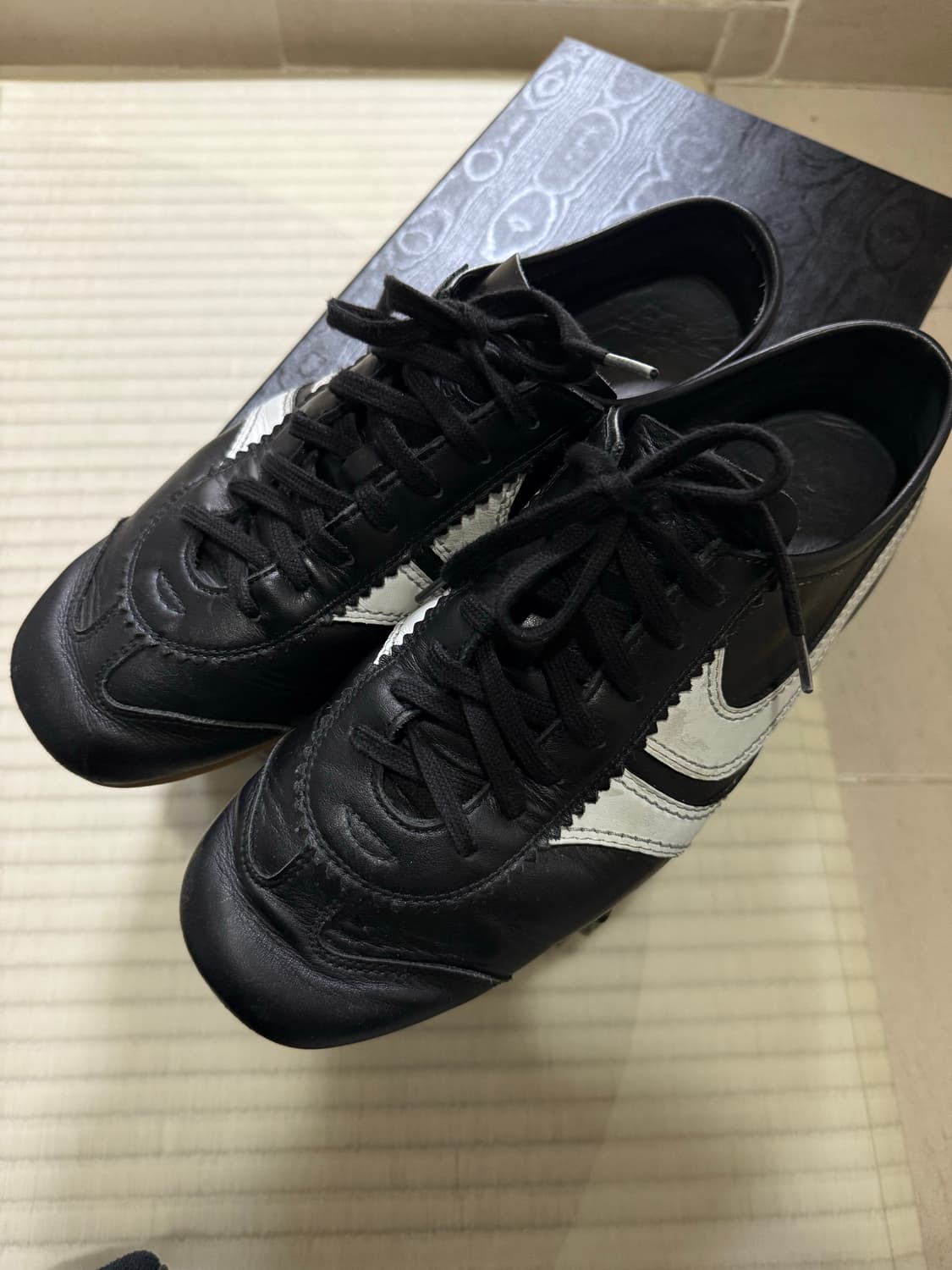 드리스 반 노튼 스니커즈 상품이미지1