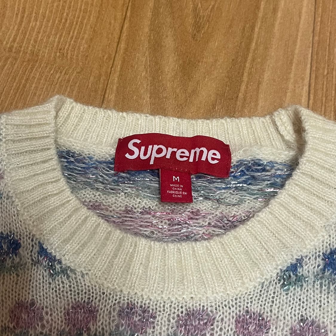 [M] 슈프림 플라워 메탈릭 스웨터 아이보리 니트 상품이미지3