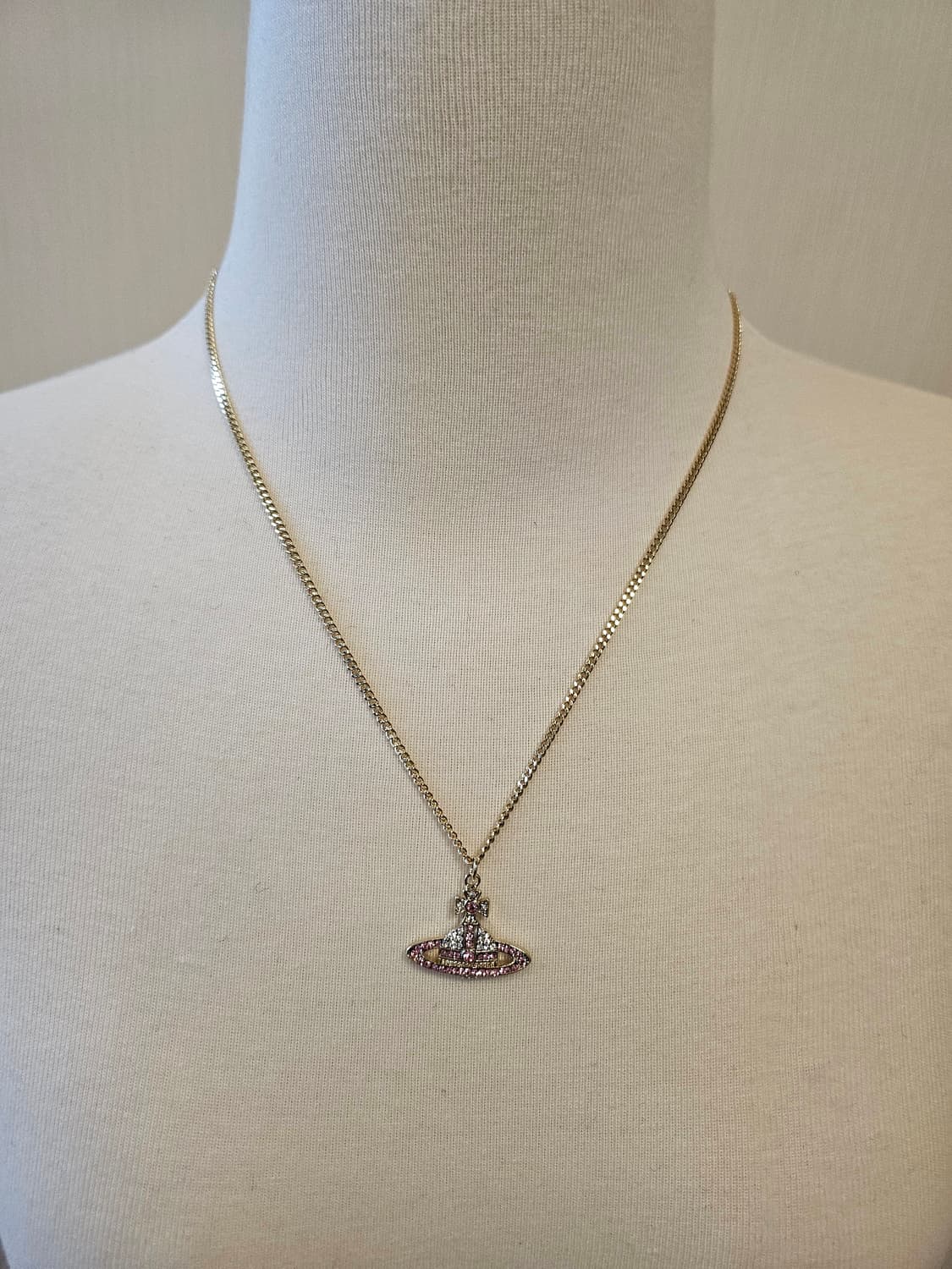 비비안웨스트우드 업사이클링 핑크큐빅 목걸이 상품이미지7