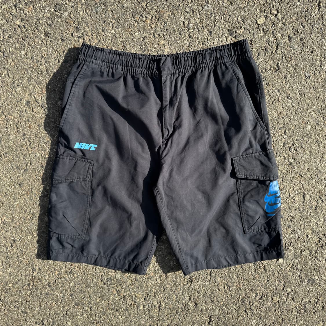 나이키 로고 카고 반바지 상품이미지1