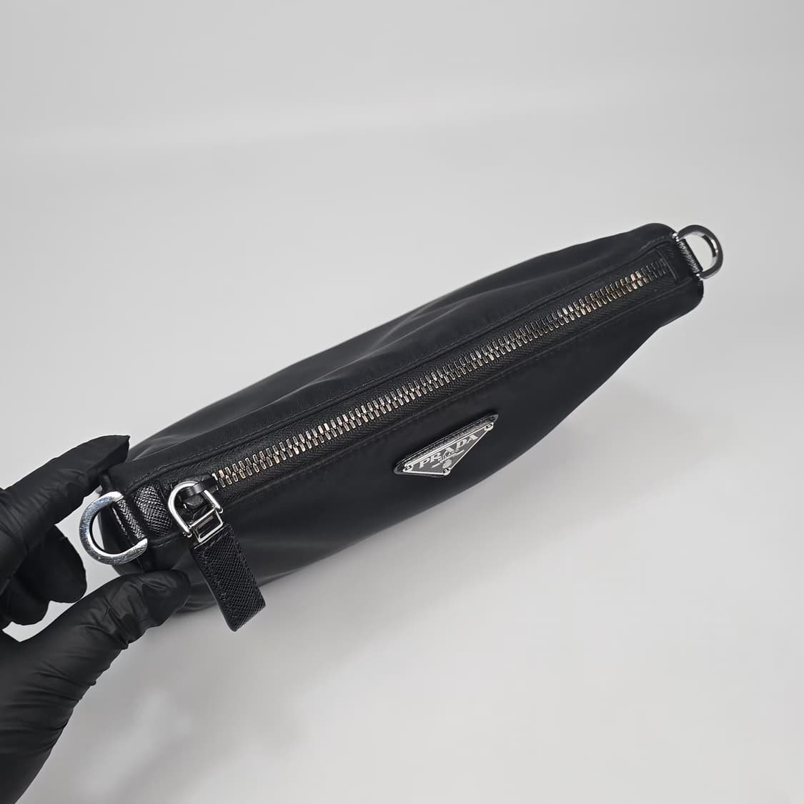 프라다 리나일론 앤 사피아노 레더 숄더백 상품이미지7