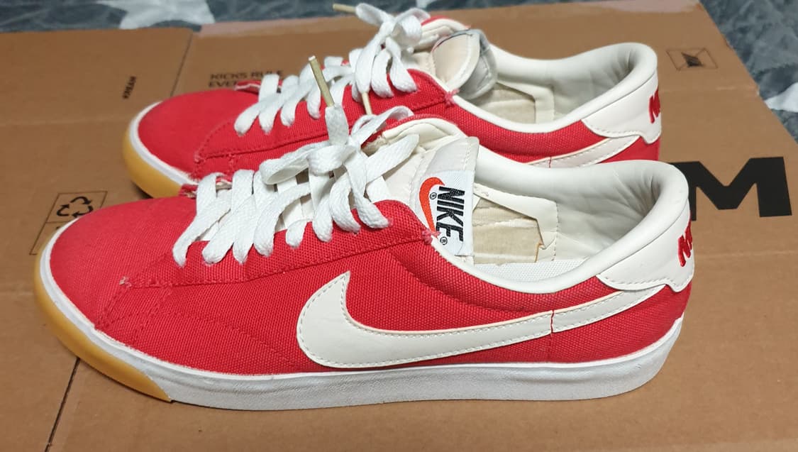 나이키 테니스 클래식 스니커즈 유니버시티레드 (260) 상품이미지1