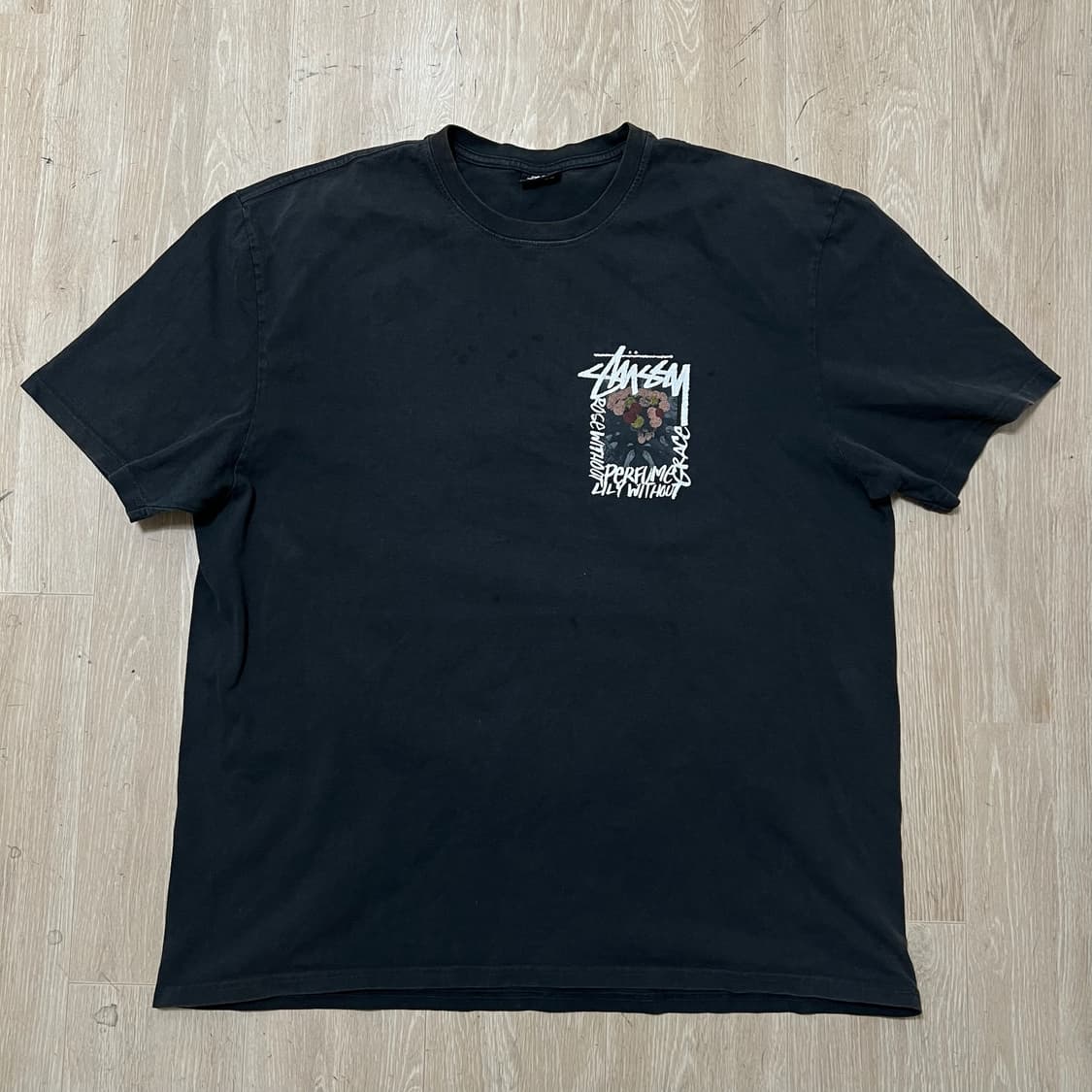 스투시 플라워 백로고 반팔티 XL/105  상품이미지1