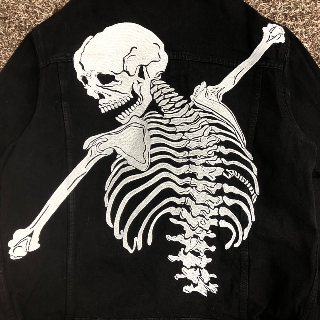 라퍼 스켈레톤 자수 블랙 데님 자켓 상품이미지2