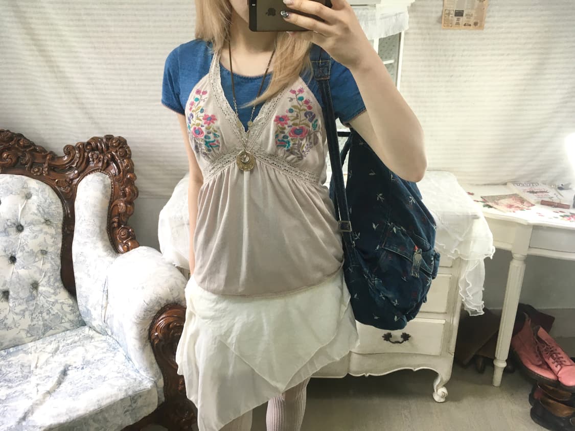 Set)블루 퍼프 반팔 + 하구미 자수 잔꽃 홀터 나시 상품이미지2