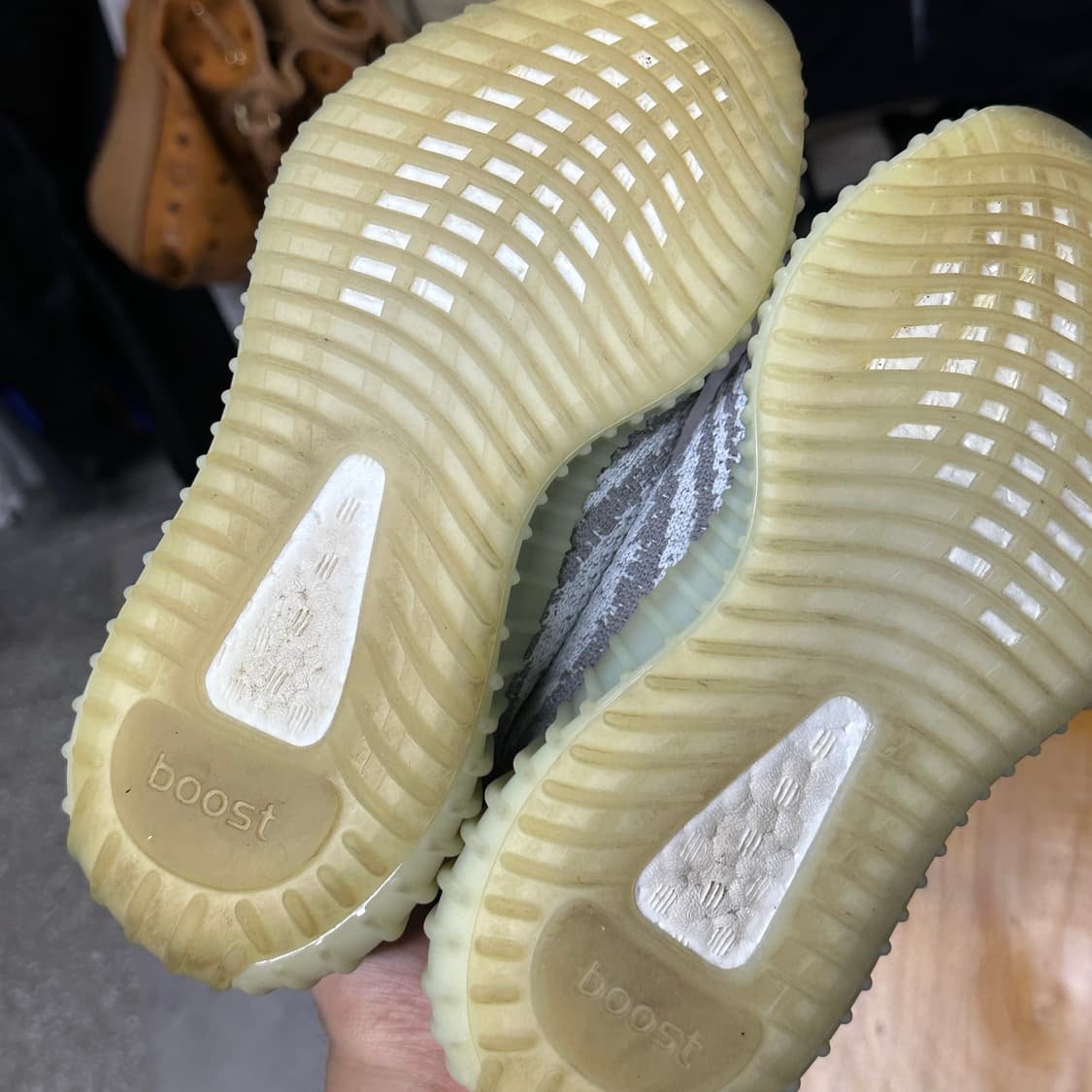 아디다스 이지부스트 350 v2 블루틴트 상품이미지6