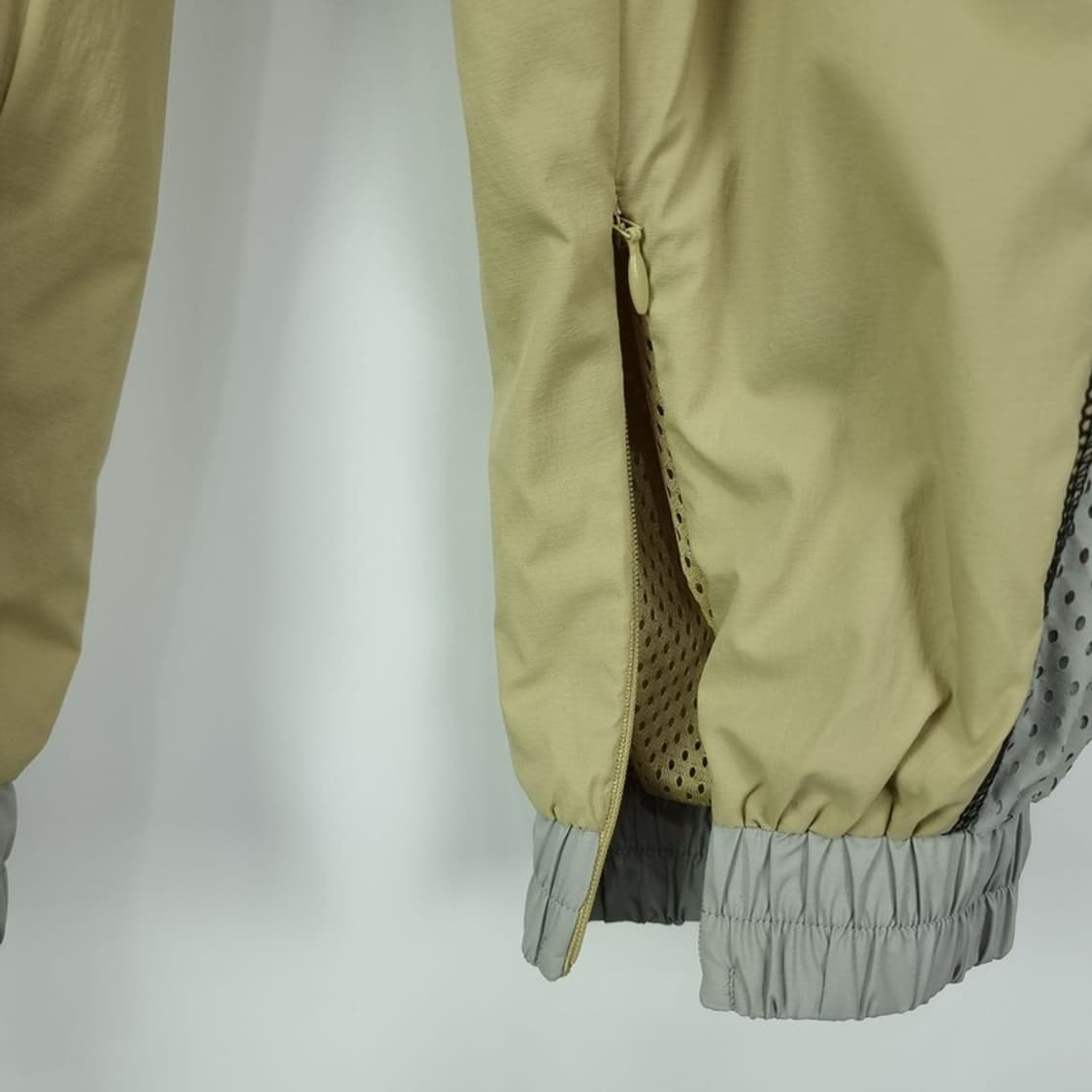 [라코스테] 로고 패치 나일론 트레이닝 조거 팬츠 M19197 상품이미지7