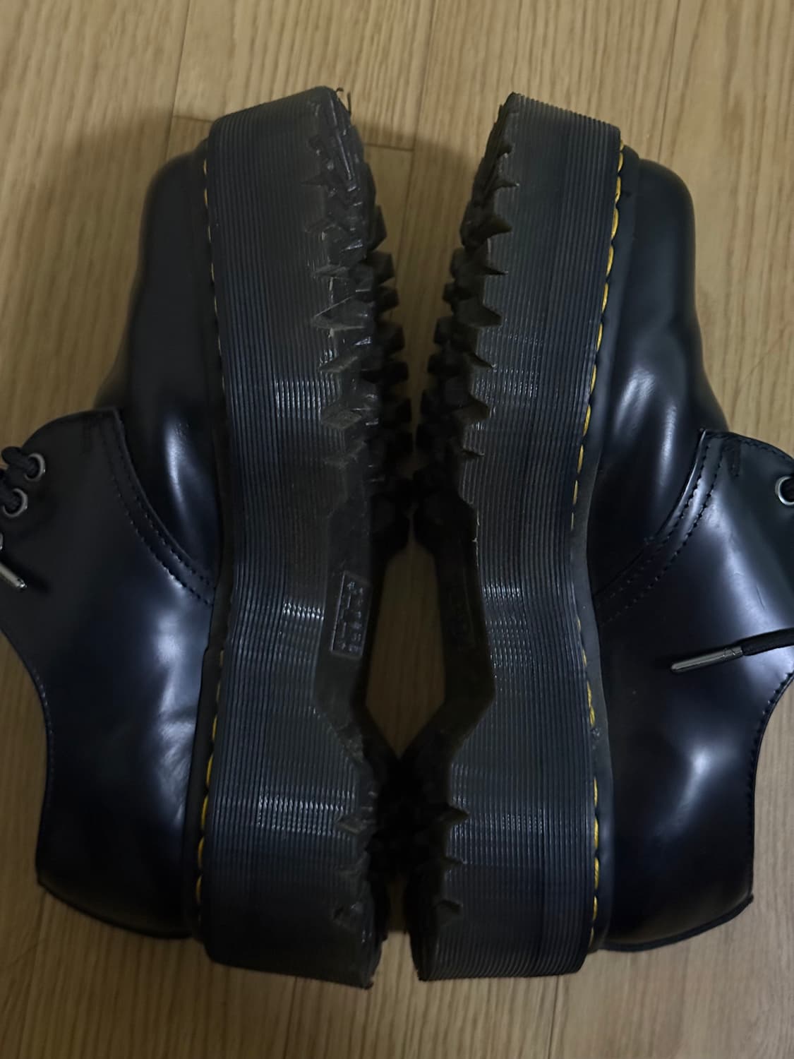 닥터마틴 1461 쿼드 240 상품이미지2