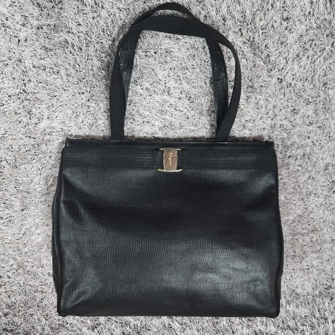 페라가모 간치니 숄더백 상품이미지1