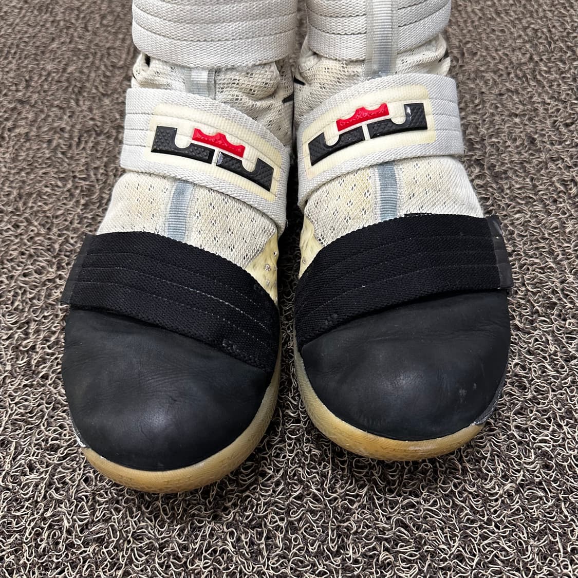 NIKE 나이키 르브론 솔져 농구화 275 상품이미지3