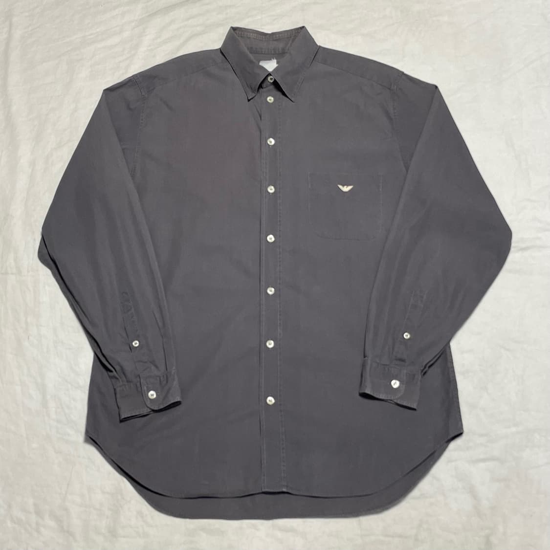 L 엠포리오 아르마니 전면부 포켓 로고 차콜 셔츠 상품이미지2
