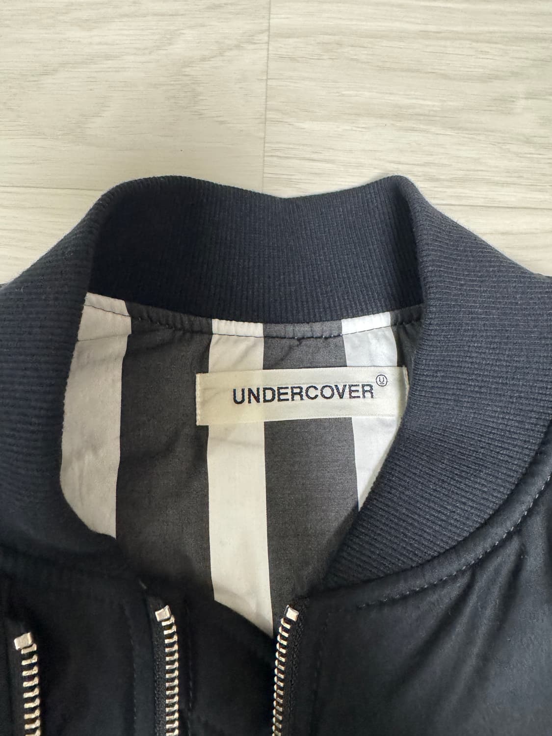 [2] 언더커버 패치 퀼팅 봄버 자켓 상품이미지6