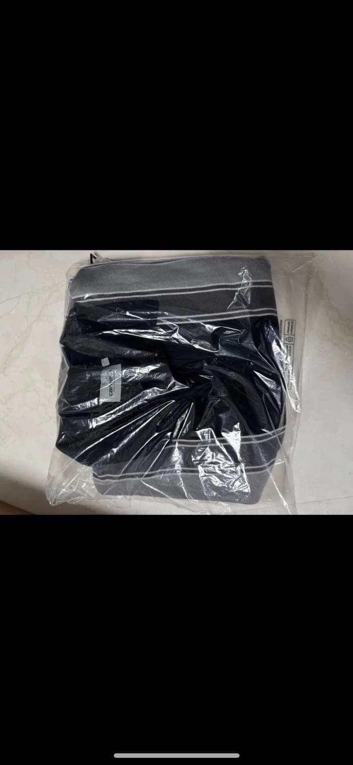 칼하트 긴팔니트 상품이미지4