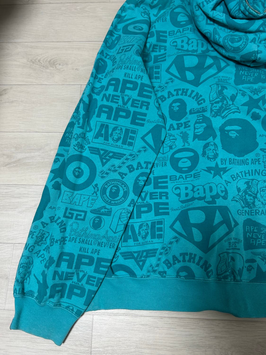 베이프 멀티로고 후드 xl 상품이미지7