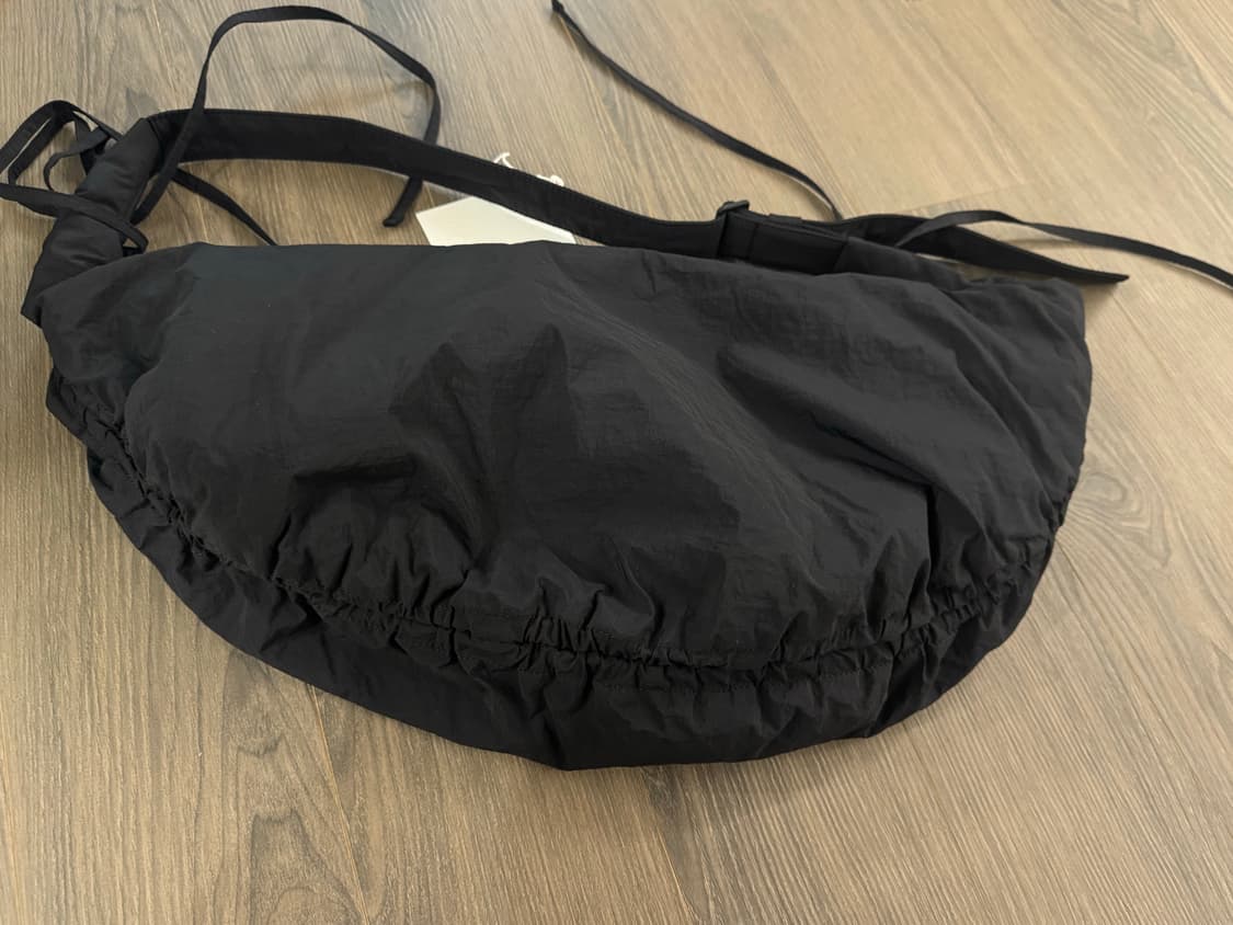 COS 코스 캐노피 미니 크로스백 블랙 상품이미지2