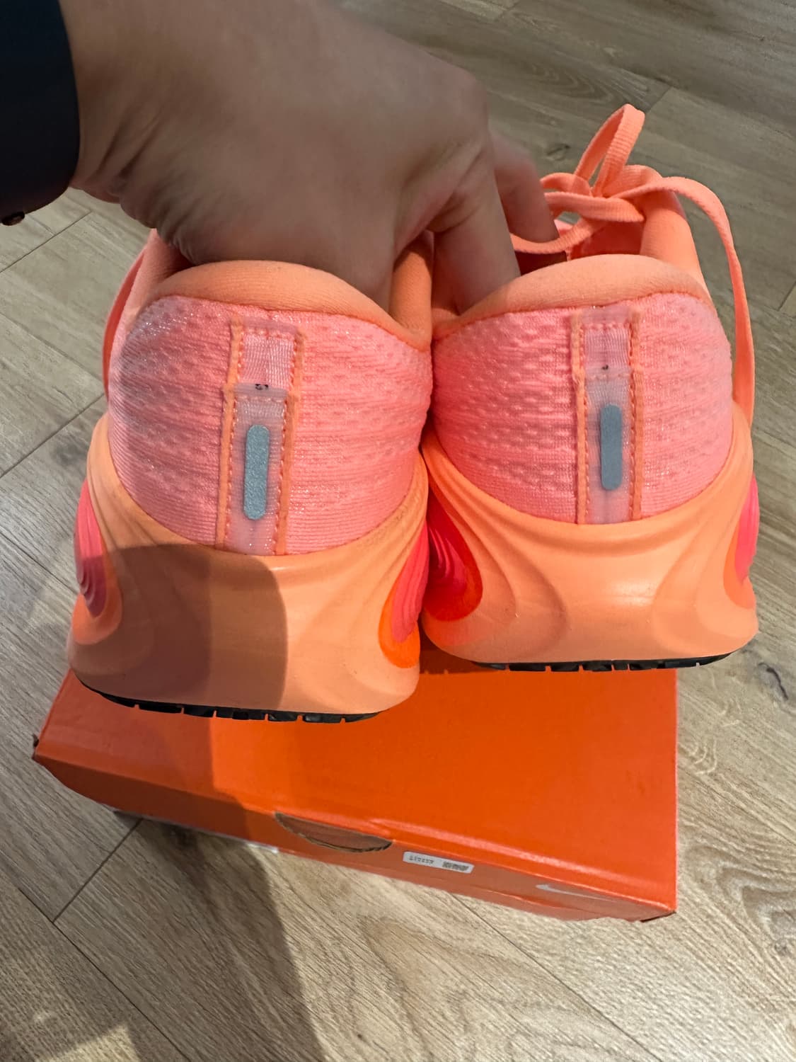 나이키 보메로 플러스 265mm 1회착 상품이미지3