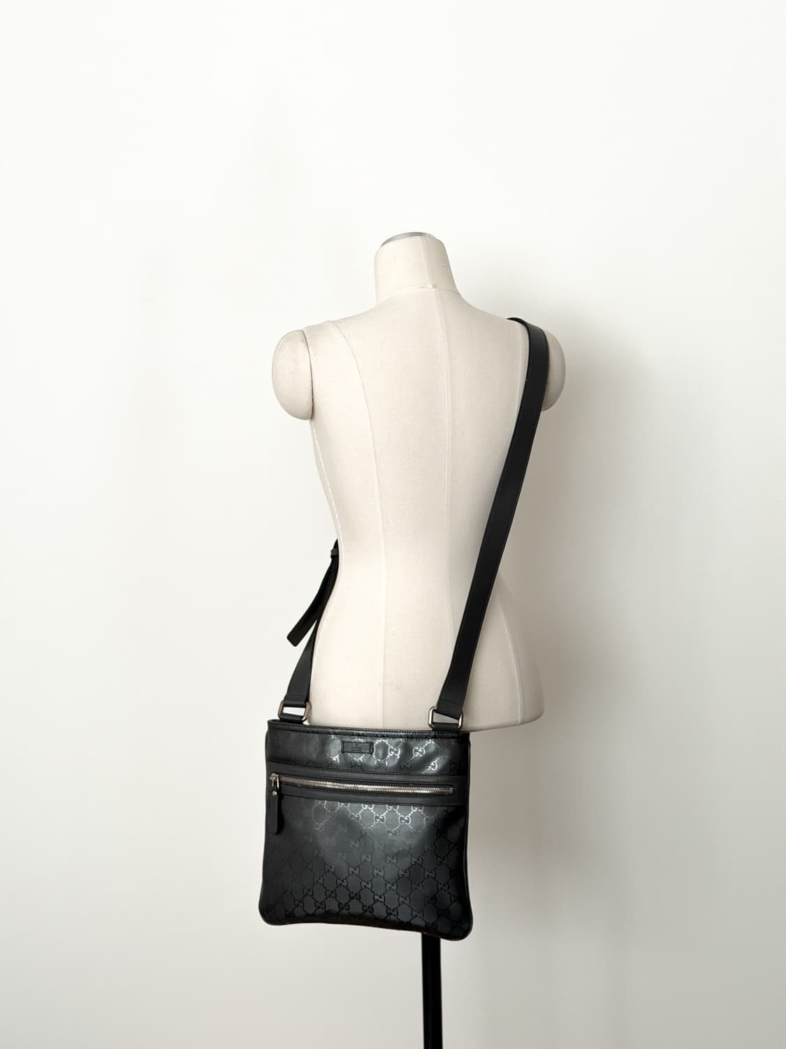 구찌 GG 임프리메 플랫 메신저 크로스백 상품이미지4