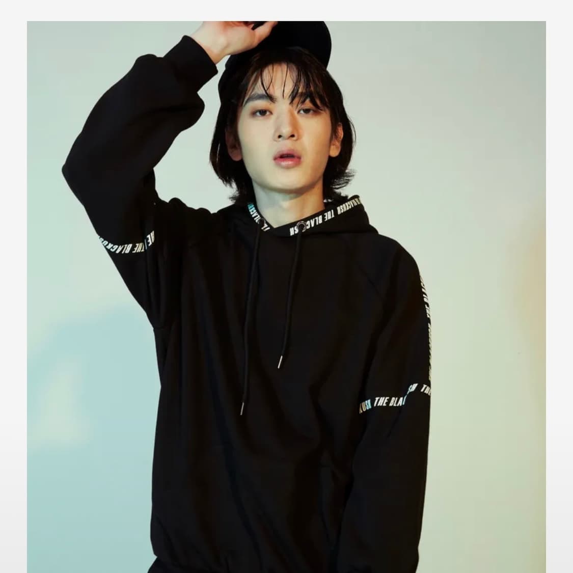 [무신사] 블랙크러쉬 BLK 레터링 포인트 후드티 105 (XL) 상품이미지1