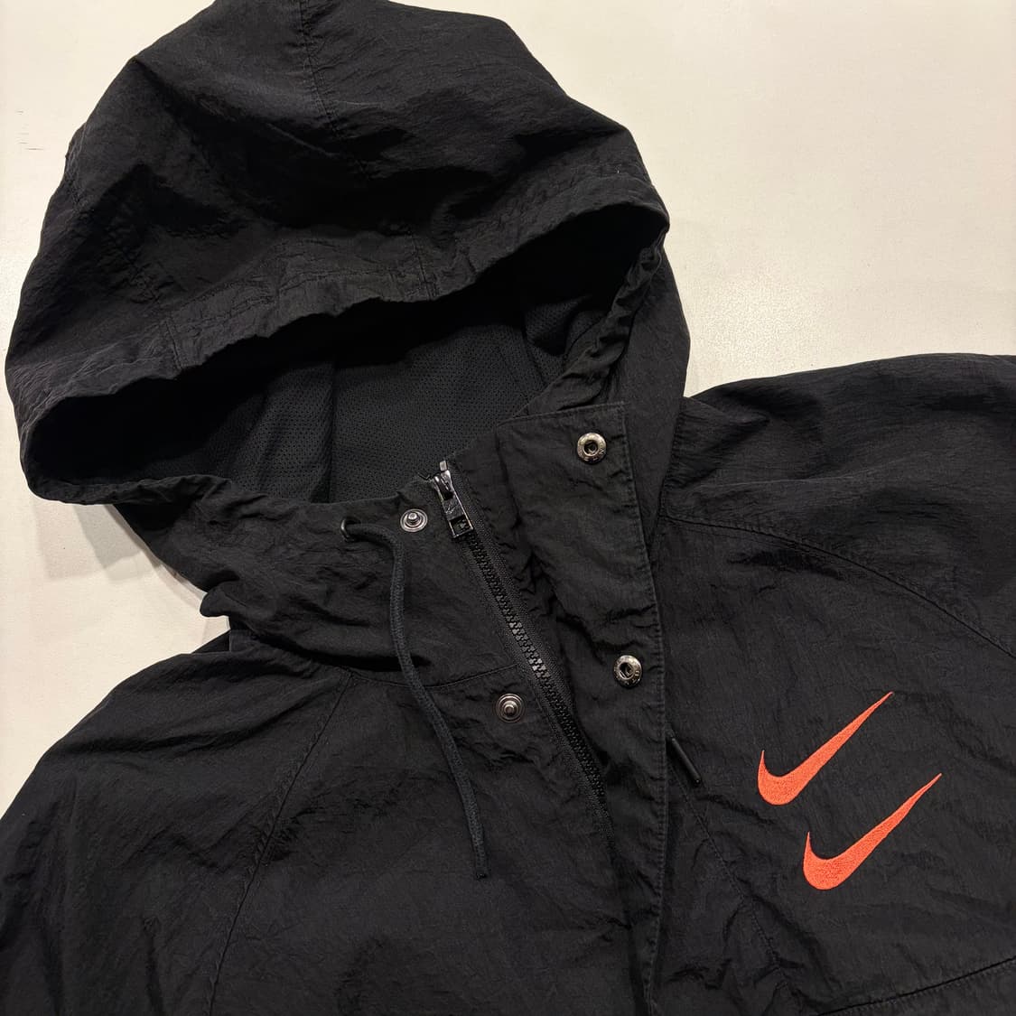[L] 나이키 더블 스우시 블랙 반집업 후드 바람막이 B829 상품이미지4