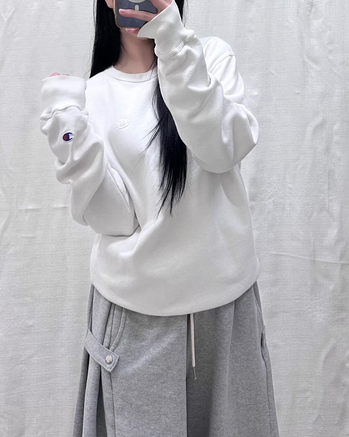 챔피온 화이트 맨투맨 상품이미지1