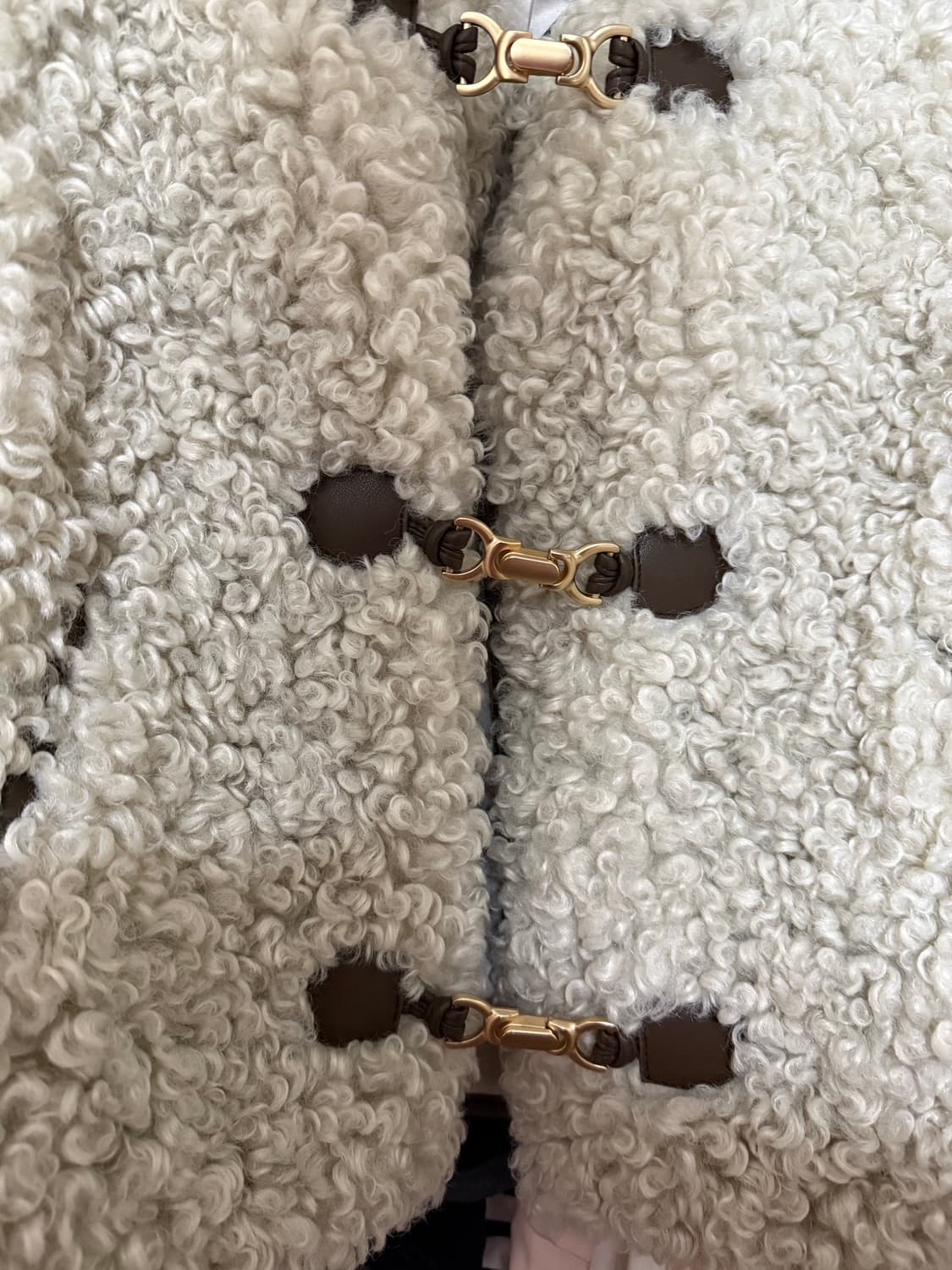 루에브르 토글 포인트 퍼 자켓 S사이즈 상품이미지9