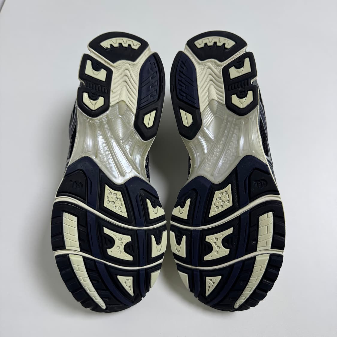 아식스 젤 님버스 10.1 블랙 미드나잇 280 상품이미지5