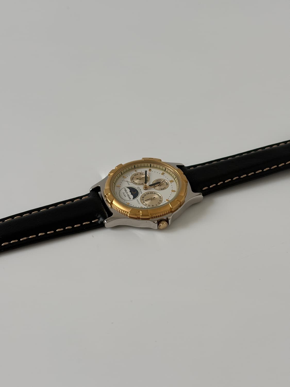 ALBA -1980s Moon Phase Gold Bezel Quartz 상품이미지5