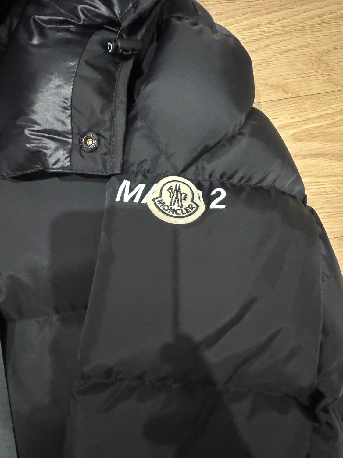 [새상품] 몽클레르 x 프라그먼트 아칸서스 쇼트 다운 상품이미지6