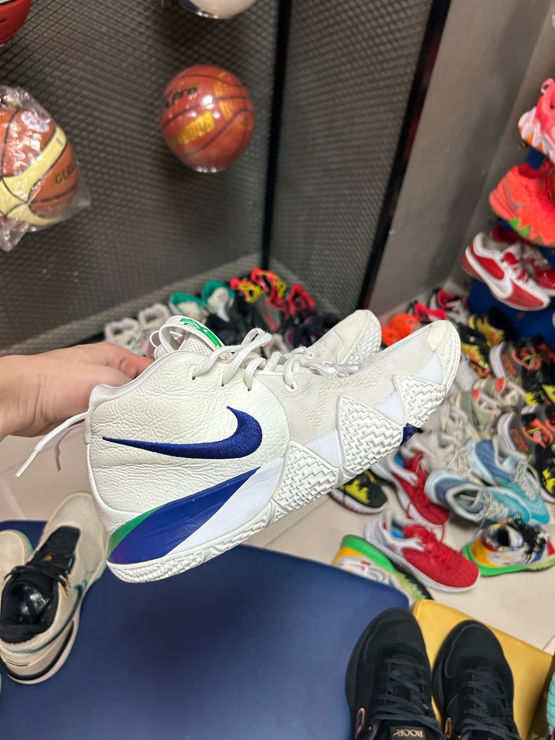 카이리 4 화이트 딥 로얄 블루 상품이미지1